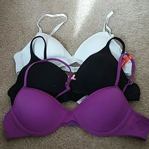 Set of 3 bras - size 32A